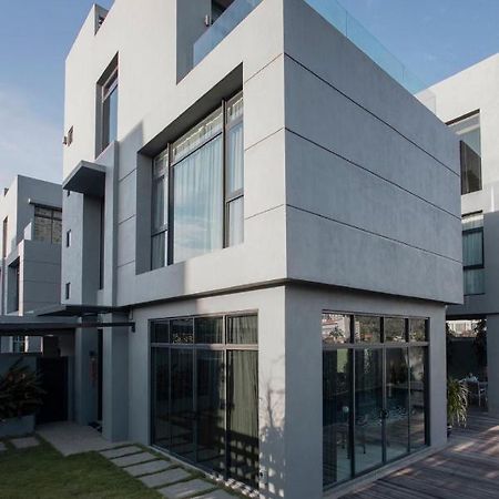 Lavanya H Villa 12A Luxury Bungalow With Private Swimming Pool H 豪华泳池别墅 Пантай Ченанг Екстериор снимка
